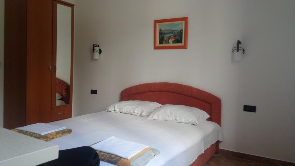 Apartmani Luka 헤르섹 외부 사진
