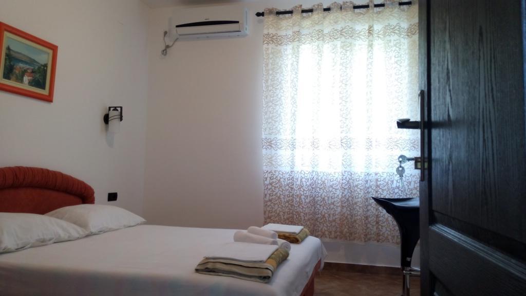 Apartmani Luka 헤르섹 외부 사진