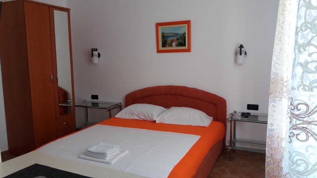Apartmani Luka 헤르섹 외부 사진