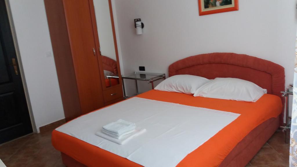 Apartmani Luka 헤르섹 외부 사진
